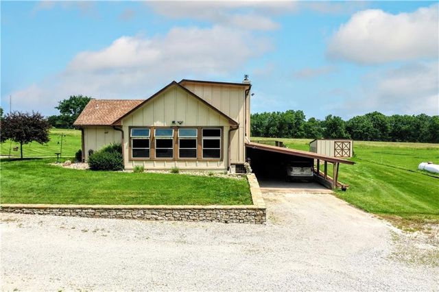 33421 Mcclellen Road, Drexel, MO 64742