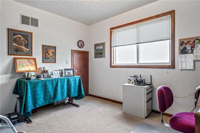 33421 Mcclellen Road, Drexel, MO 64742