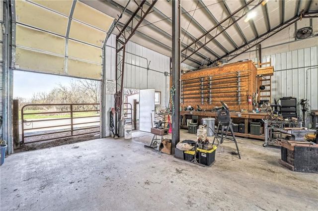 33421 Mcclellen Road, Drexel, MO 64742