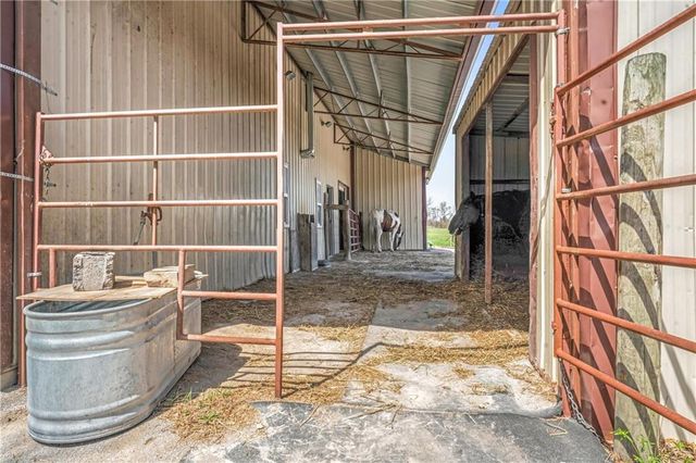 33421 Mcclellen Road, Drexel, MO 64742