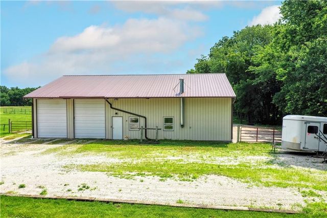 33421 Mcclellen Road, Drexel, MO 64742