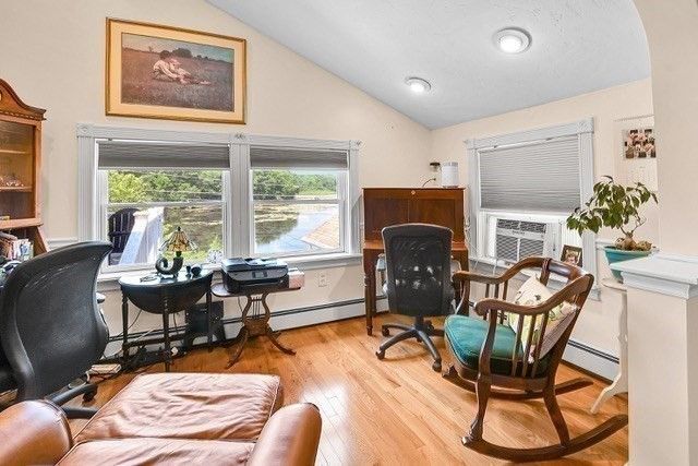 49 Lakeview Ave, Bellingham, MA 02019