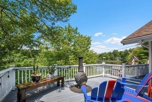 49 Lakeview Ave, Bellingham, MA 02019