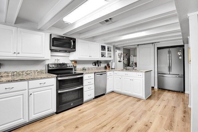 49 Lakeview Ave, Bellingham, MA 02019