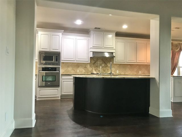 408 Paluxy Drive, Irving, TX 75039