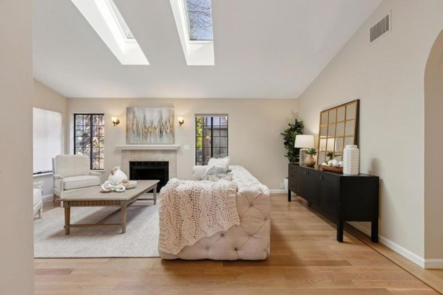 1112 Crescent Street, Montara, CA 94037