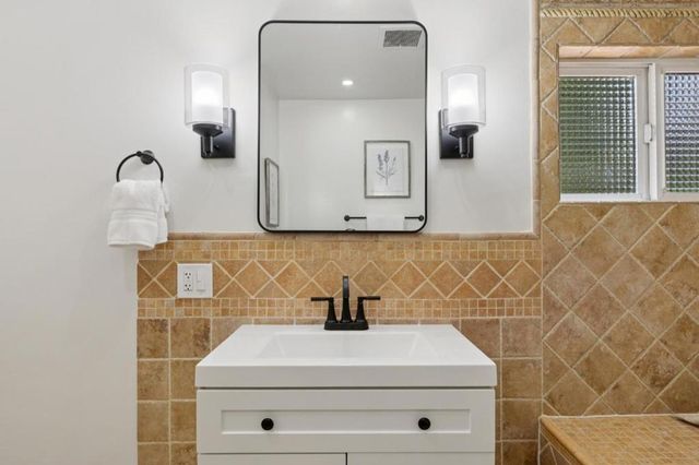 1112 Crescent Street, Montara, CA 94037