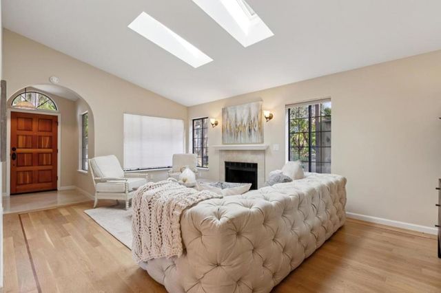 1112 Crescent Street, Montara, CA 94037