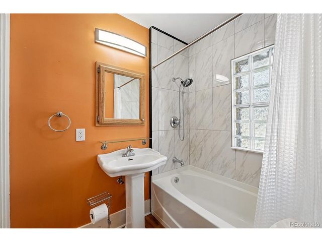 2549 Holly St, Denver, CO 80207