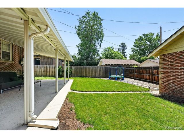 2549 Holly St, Denver, CO 80207