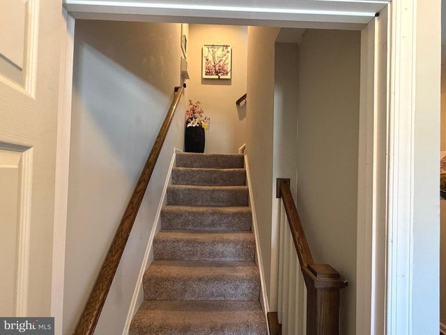 522 CHARLES AVE, Hanover, PA 17331