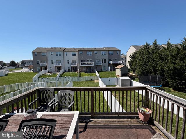 522 CHARLES AVE, Hanover, PA 17331