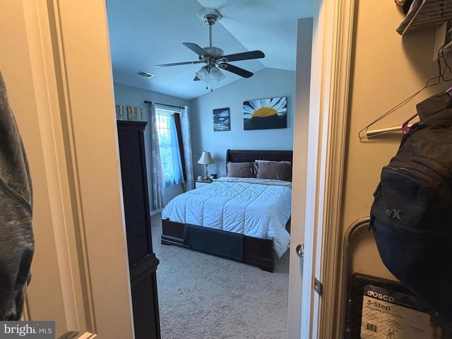 522 CHARLES AVE, Hanover, PA 17331