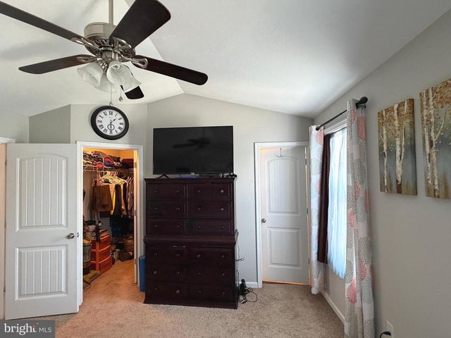522 CHARLES AVE, Hanover, PA 17331