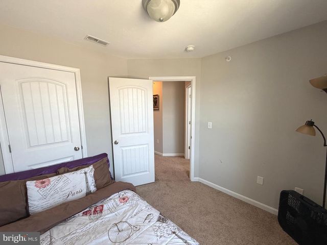 522 CHARLES AVE, Hanover, PA 17331