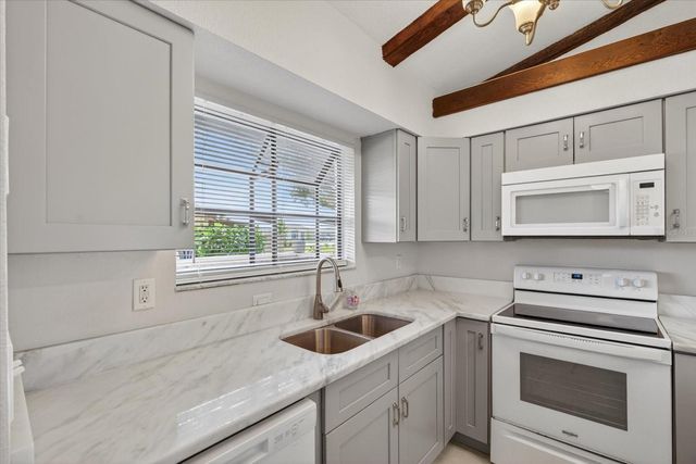 5261 BRASSY LOOP, North Port, FL 34287