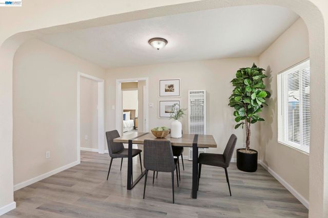 1976 Grand Ave, Sacramento, CA 95838