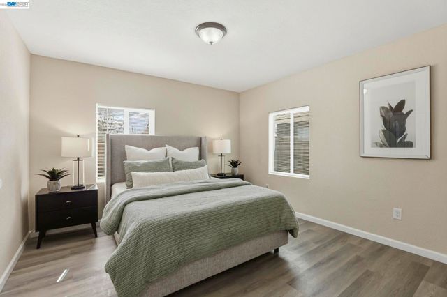 1976 Grand Ave, Sacramento, CA 95838