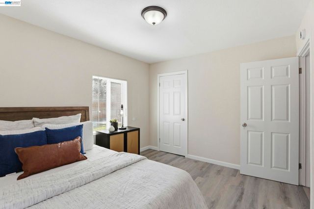 1976 Grand Ave, Sacramento, CA 95838