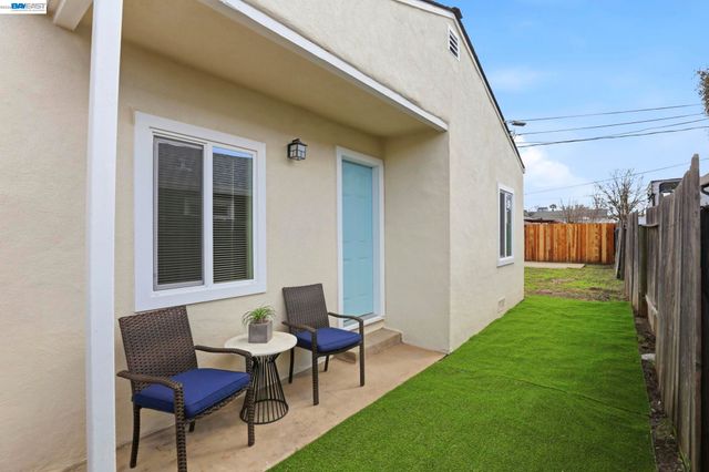 1976 Grand Ave, Sacramento, CA 95838