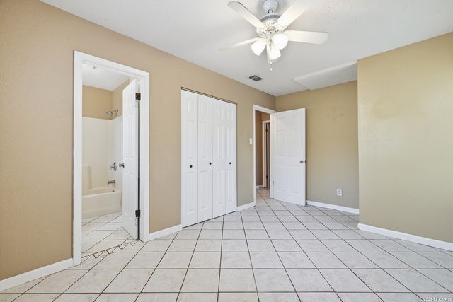 7138 TIMBER RIDGE DR, San Antonio, TX 78227