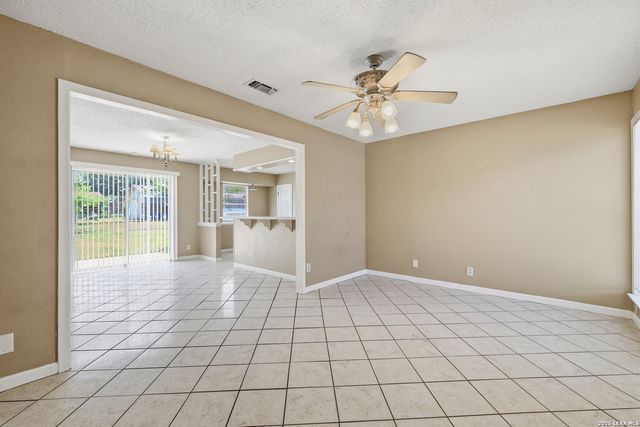 7138 TIMBER RIDGE DR, San Antonio, TX 78227