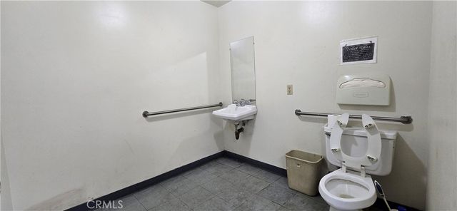 1137 E Pico Blvd, Los Angeles, CA 90021