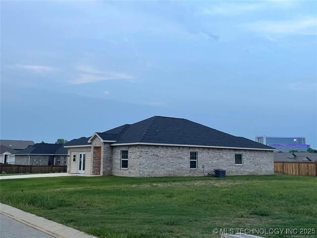 1198 Bullrush Circle, Calera, OK 74730