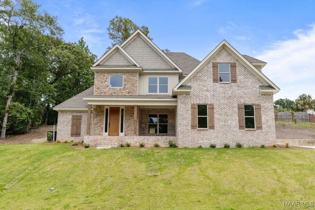 79 Birchwood Lane, Wetumpka, AL 36093