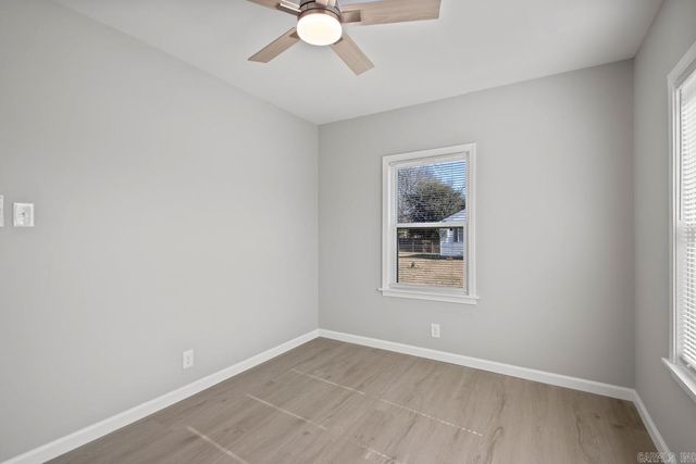 197 Rock St, North Little Rock, AR 72118