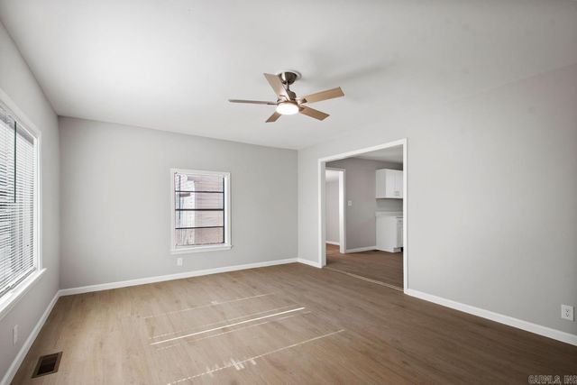 197 Rock St, North Little Rock, AR 72118