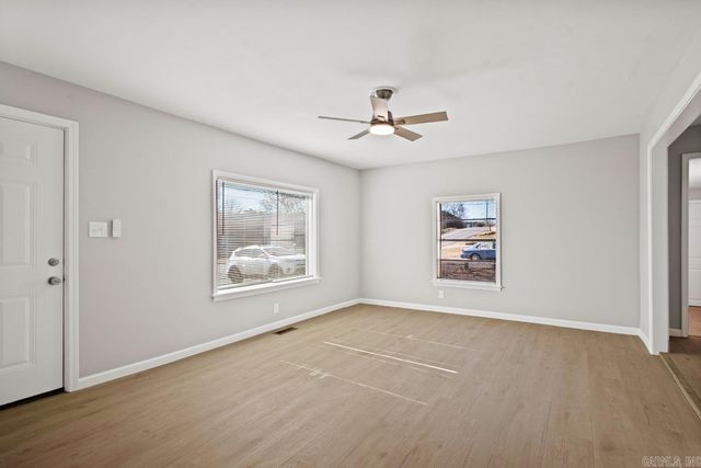 197 Rock St, North Little Rock, AR 72118