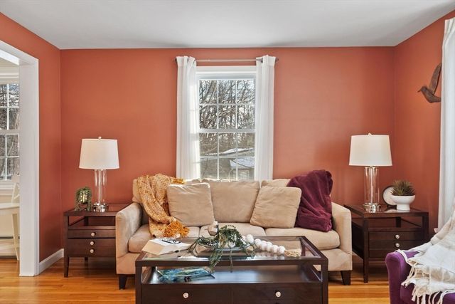 34 Clover Hill Drive, Chelmsford, MA 01824