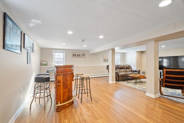 34 Clover Hill Drive, Chelmsford, MA 01824