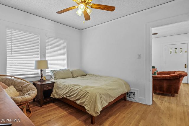 4017 Oxford Avenue, El Paso, TX 79903