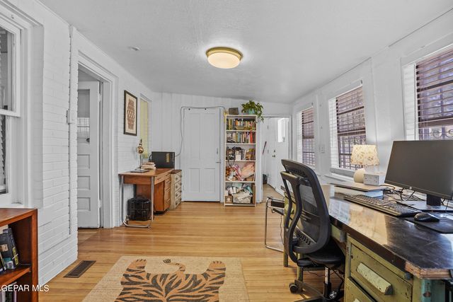 4017 Oxford Avenue, El Paso, TX 79903