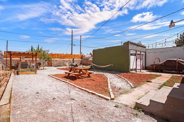 4017 Oxford Avenue, El Paso, TX 79903