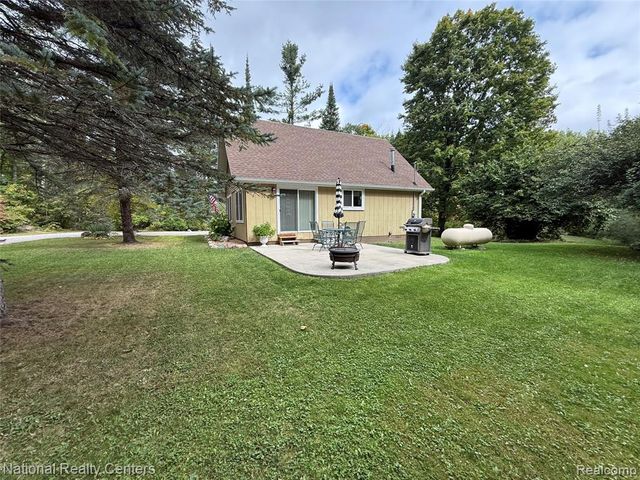 3055 E Mouch Drive, Mio, MI 48647