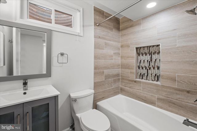 624 PULMAN PL, Alexandria, VA 22305