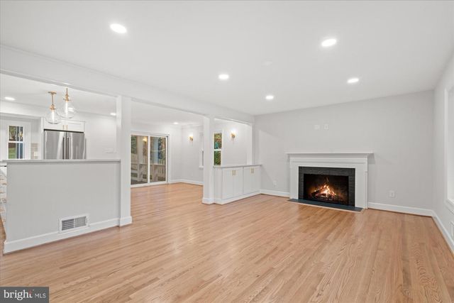 624 PULMAN PL, Alexandria, VA 22305