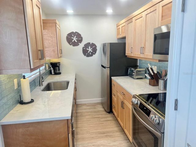 6020 MIDNIGHT PASS ROAD 36, Sarasota, FL 34242