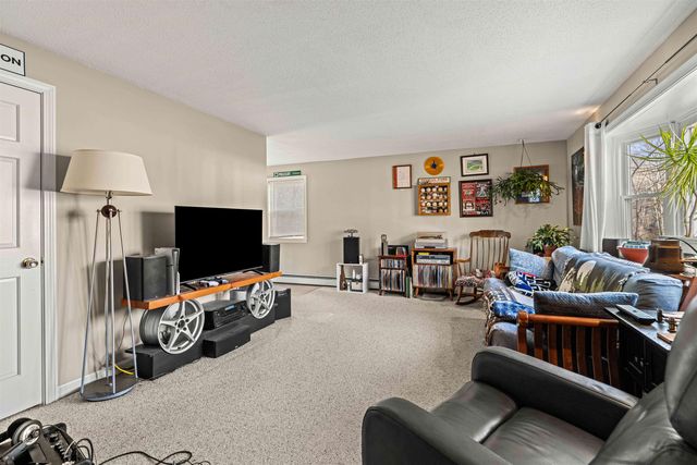 56 Kingston Road B, Plaistow, NH 03865