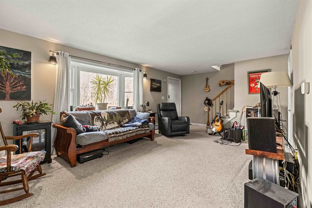 56 Kingston Road B, Plaistow, NH 03865