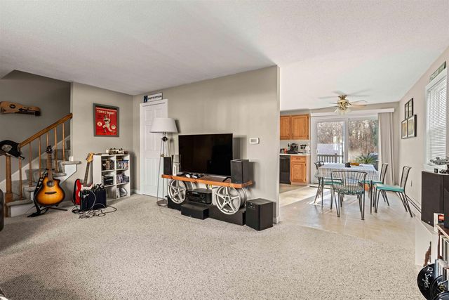 56 Kingston Road B, Plaistow, NH 03865