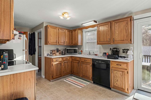 56 Kingston Road B, Plaistow, NH 03865