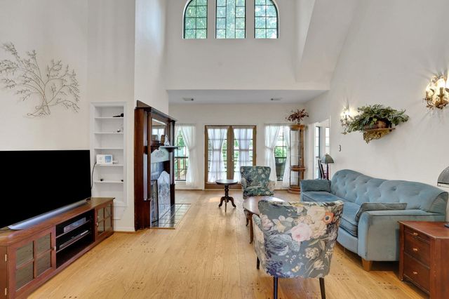 219 Harris Road, Highlands, TX 77562