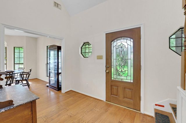 219 Harris Road, Highlands, TX 77562