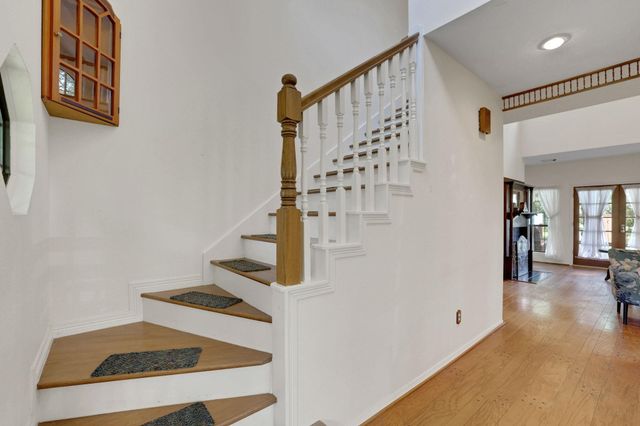 219 Harris Road, Highlands, TX 77562