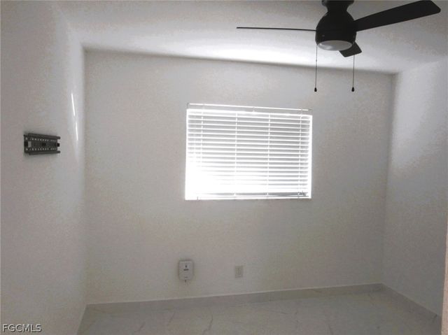 128 SW 34th PL, Cape Coral, FL 33991