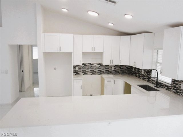 128 SW 34th PL, Cape Coral, FL 33991